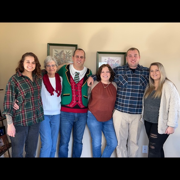 Meet your Posher, Shelley - Picture 3 of 10